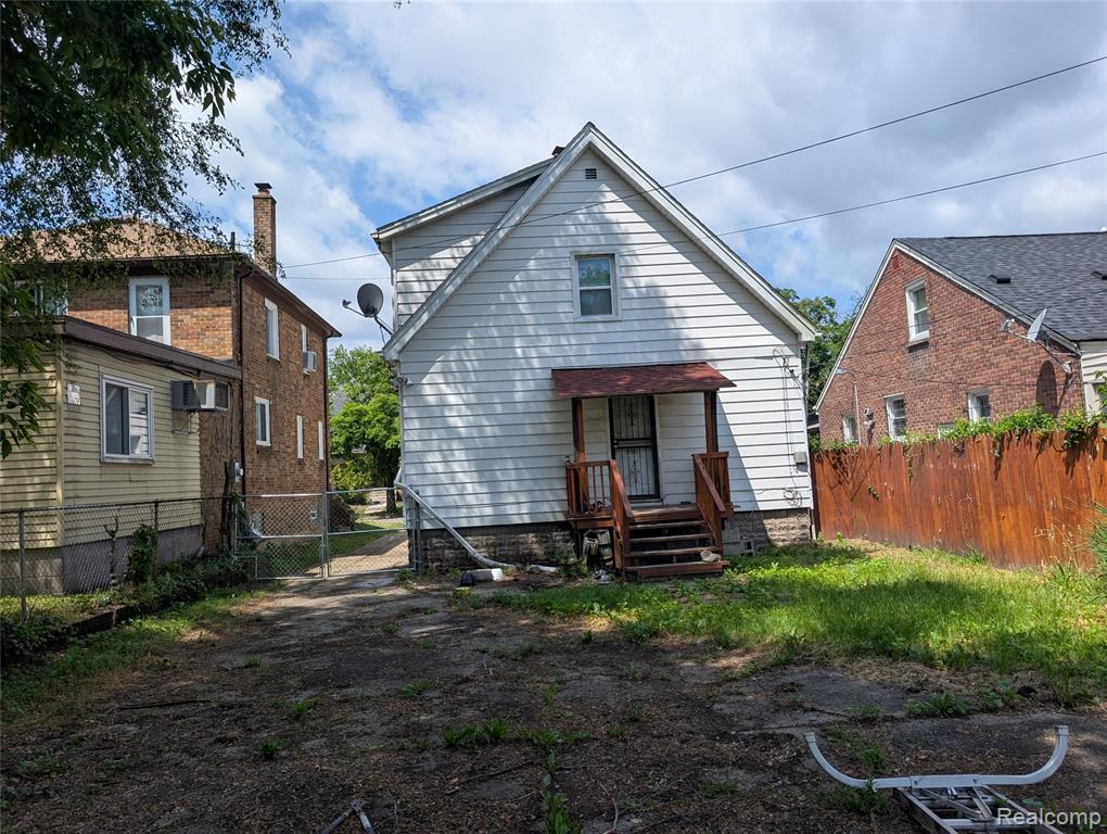 16182 Muirland Property Photo 5