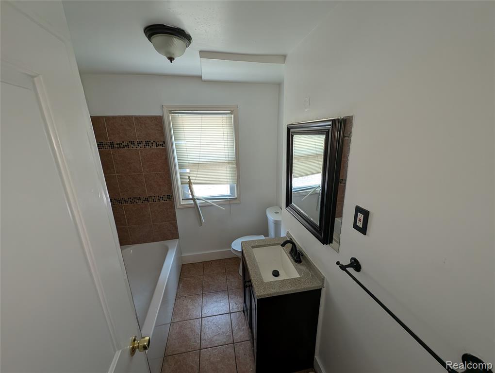 16182 Muirland Property Photo 15