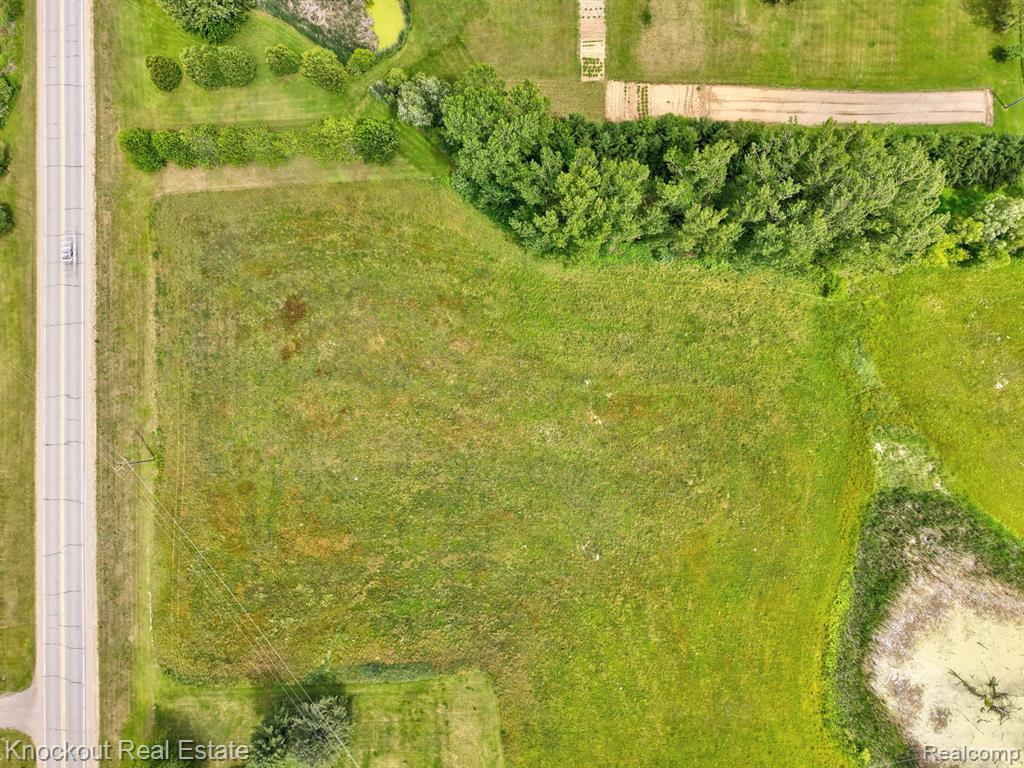 4500 Birch Run Road Property Photo 21