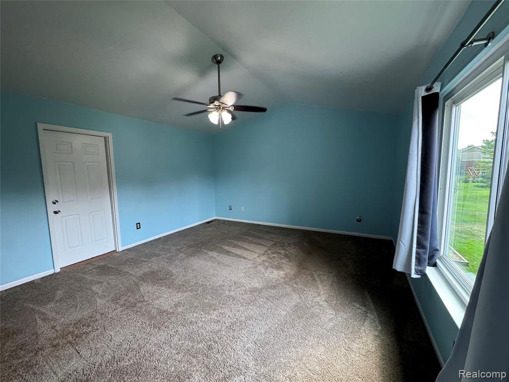 5708 Berwick Court Property Photo 22