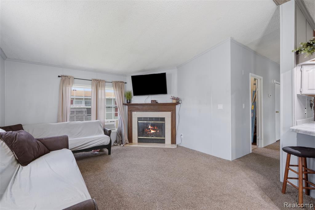 28725 Parkview Property Photo 5