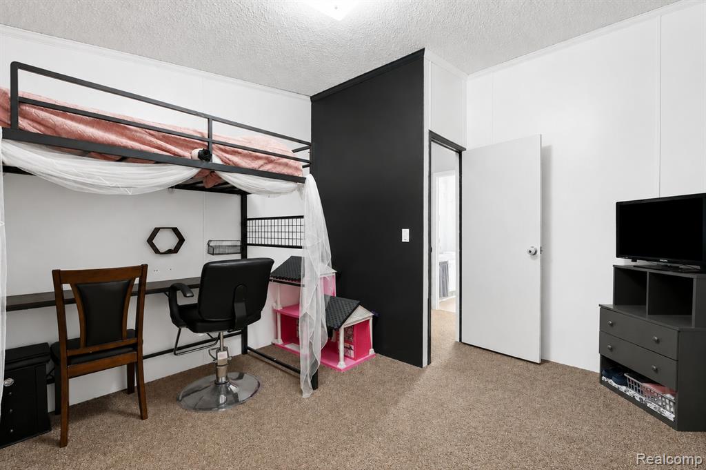 28725 Parkview Property Photo 19