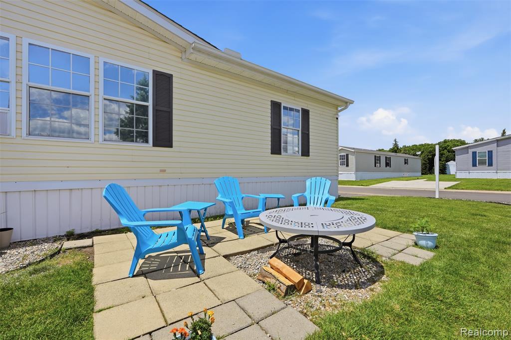 28725 Parkview Property Photo 24