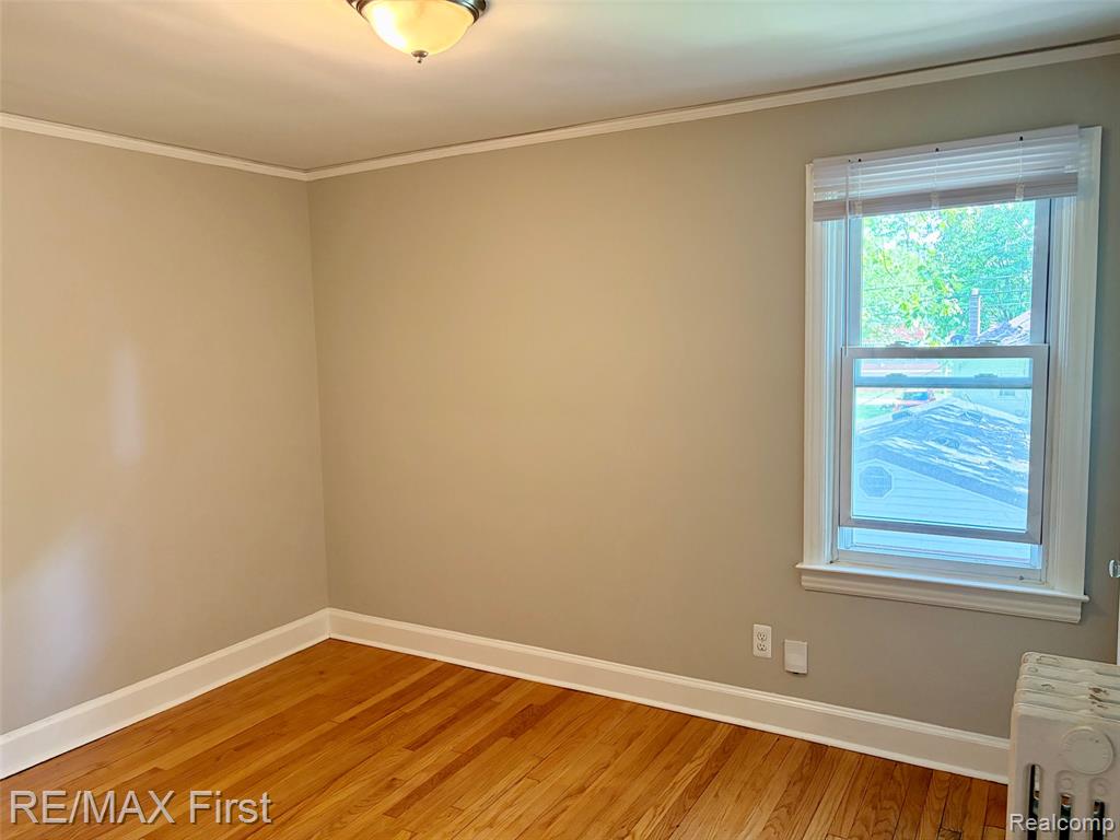 383 W Chesterfield Street Property Photo 6