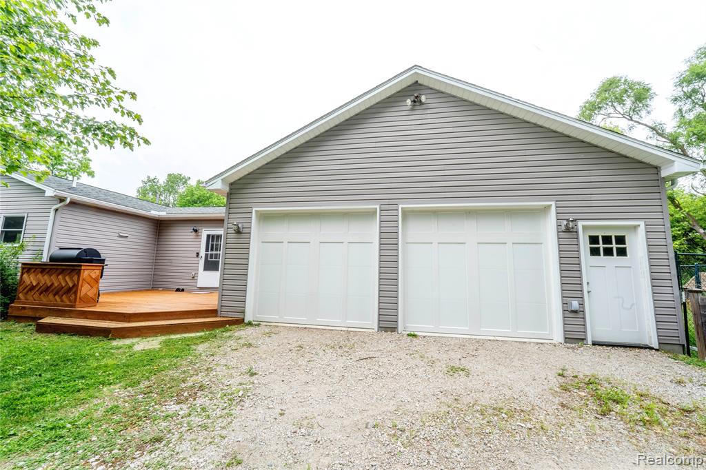 12100 Wilson Drive Property Photo 7