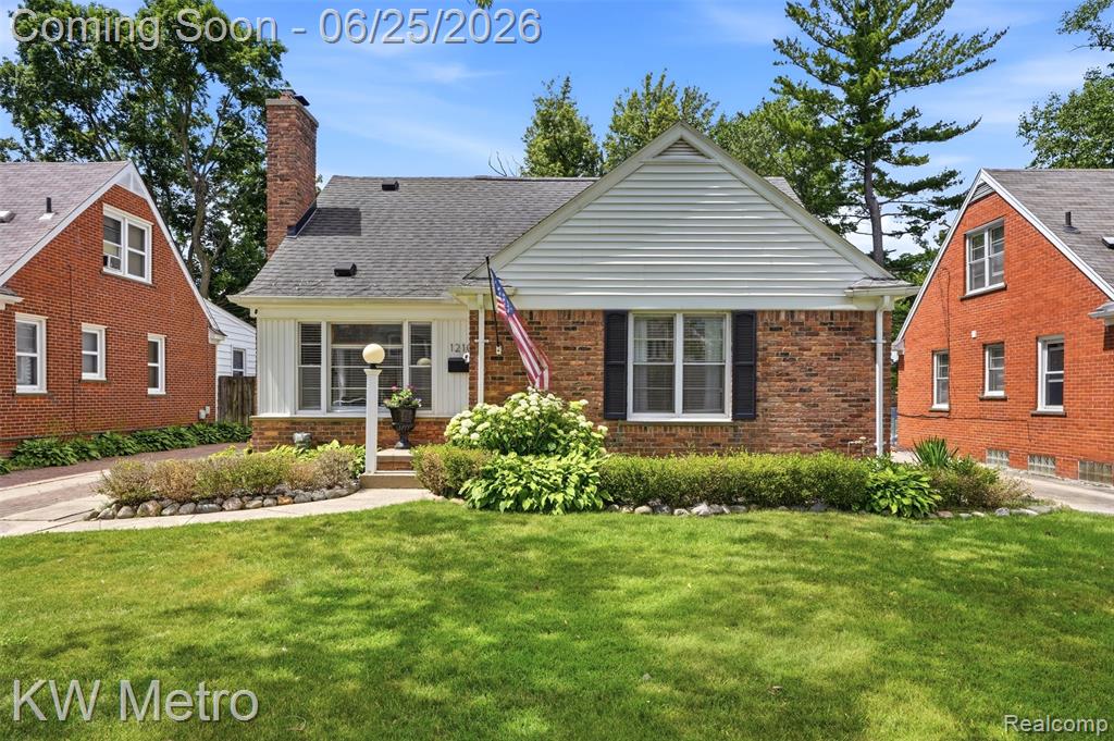1210 Lyons Avenue Property Photo 1