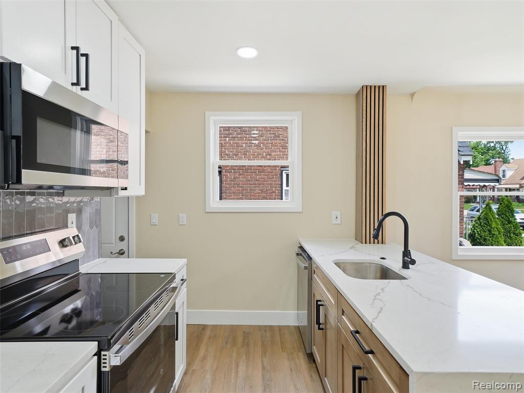 16835 Lesure Street Property Photo 13