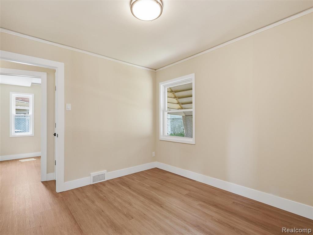 16835 Lesure Street Property Photo 16