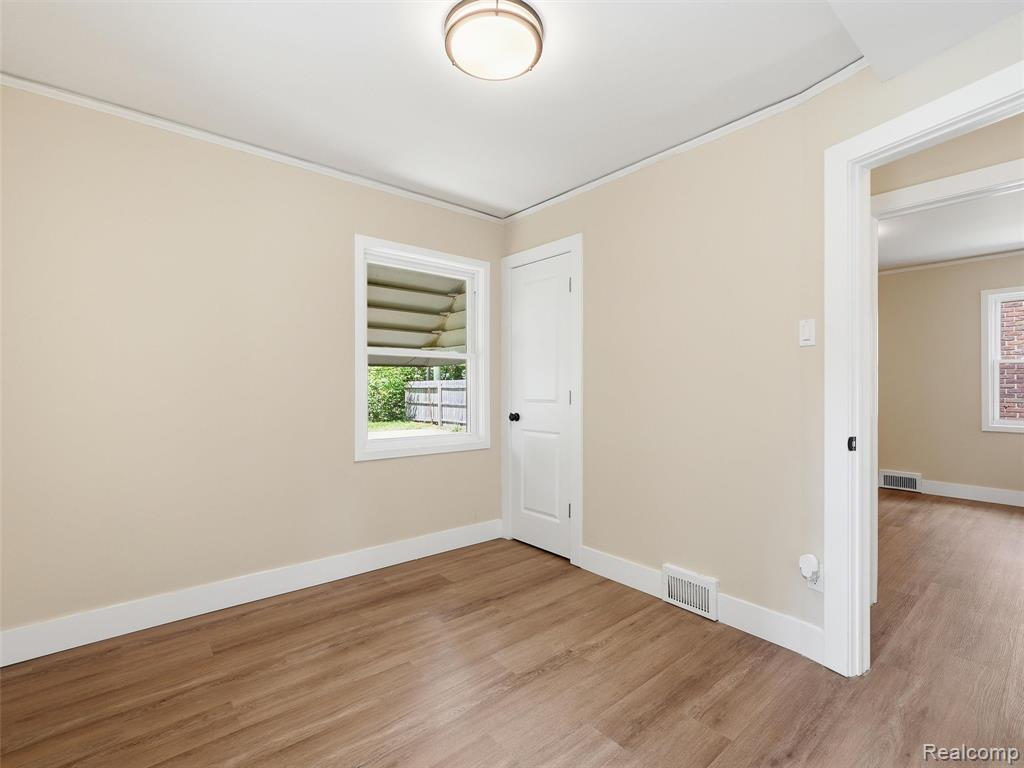 16835 Lesure Street Property Photo 18