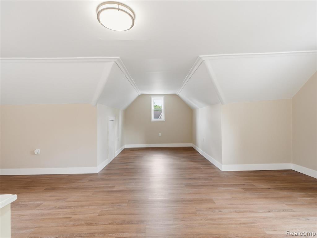 16835 Lesure Street Property Photo 24
