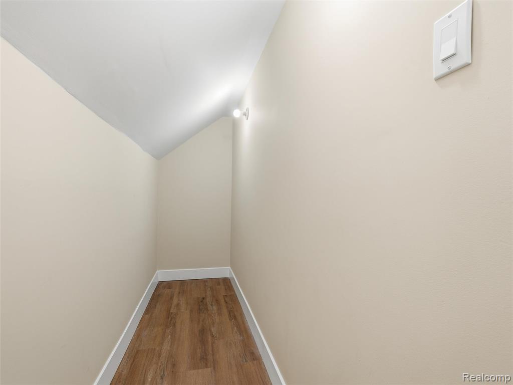 16835 Lesure Street Property Photo 27