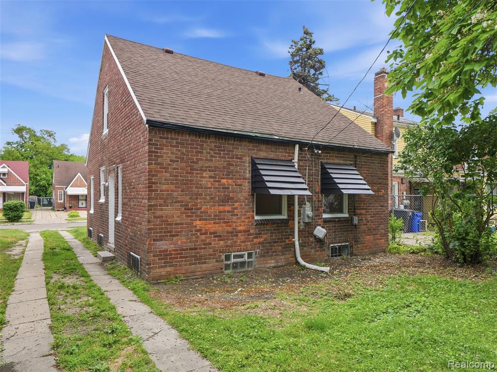 16835 Lesure Street Property Photo 32