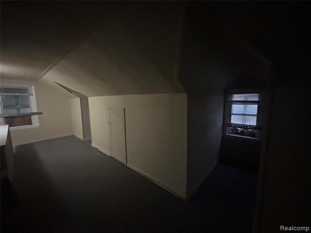 16824 Rutherford Street Property Photo 14