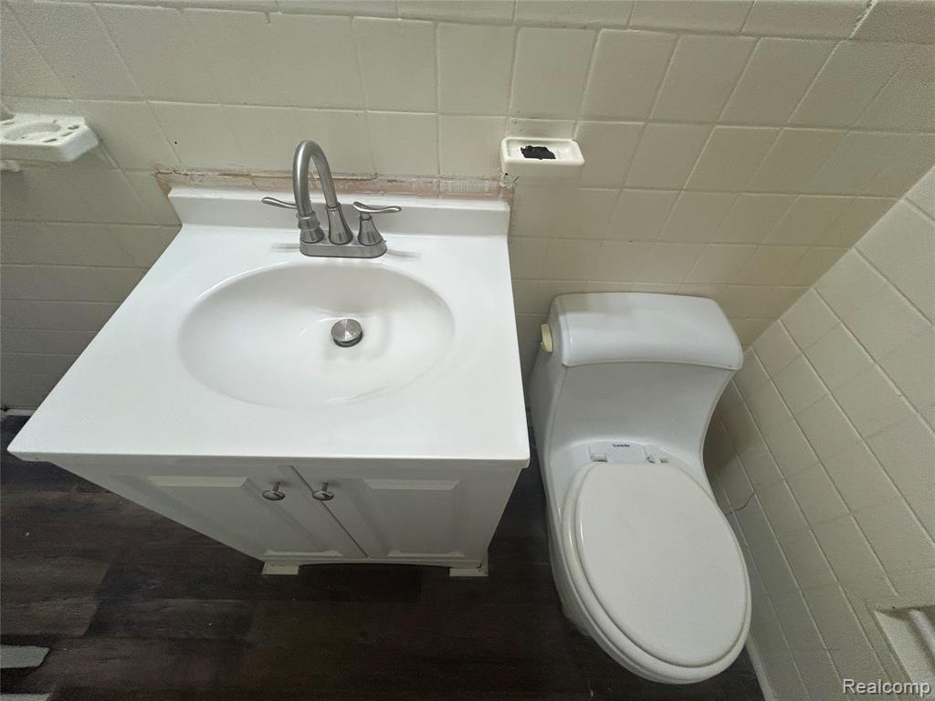 16824 Rutherford Street Property Photo 18