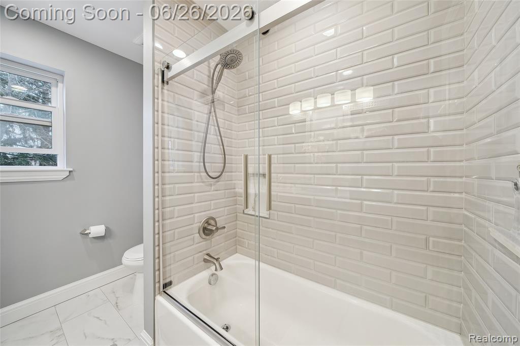 861 Coolidge Road Property Photo 21