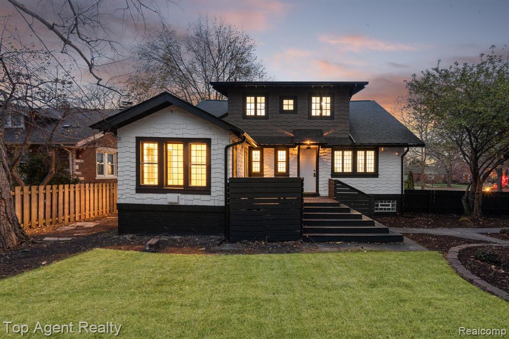 784 Barrington Road Property Photo 43