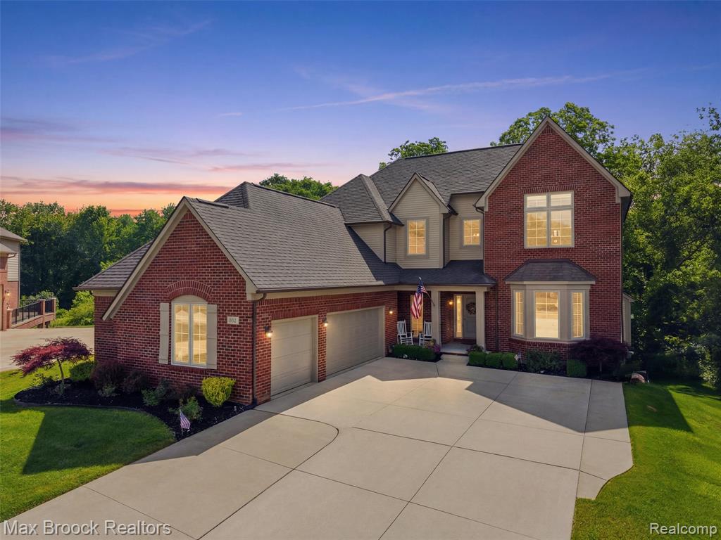 583 Birchcrest Court Property Photo 1