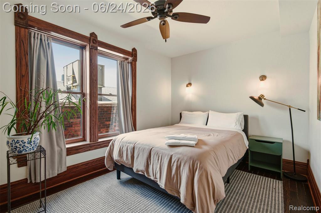 701 W Canfield Street Property Photo 21