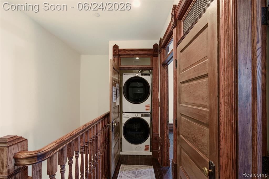 701 W Canfield Street Property Photo 24