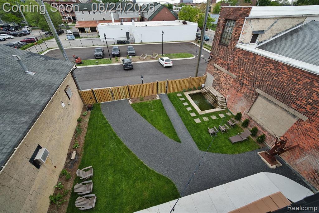 701 W Canfield Street Property Photo 27