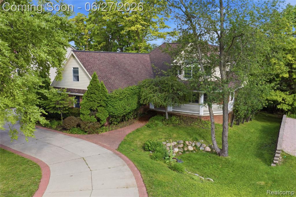 9015 Huron Bluffs Drive Property Photo 3