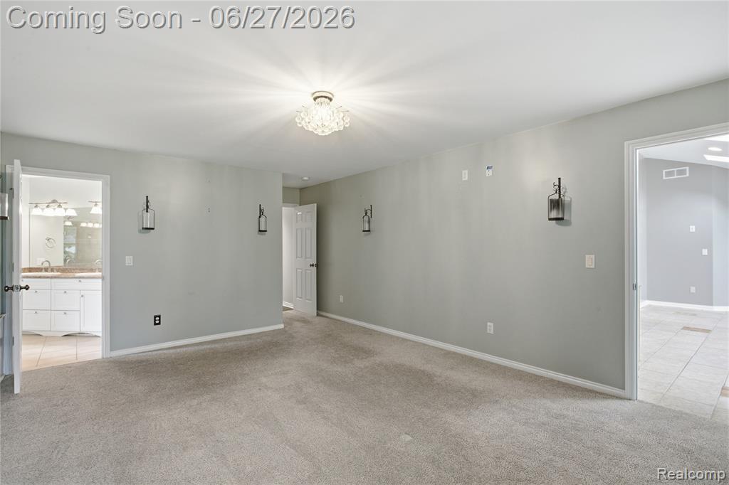 9015 Huron Bluffs Drive Property Photo 21