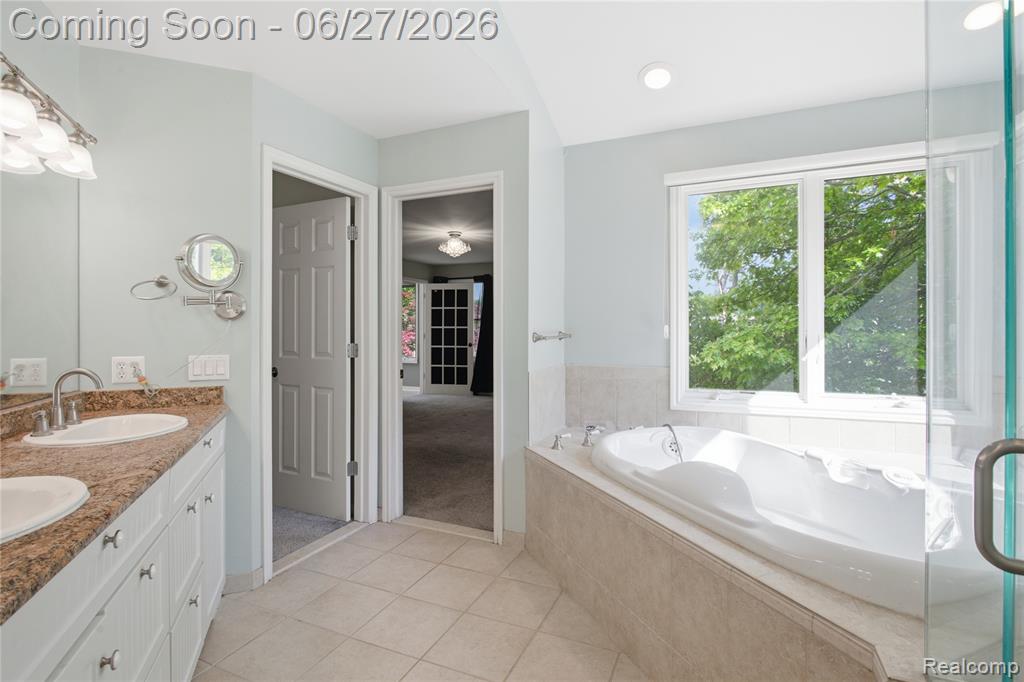 9015 Huron Bluffs Drive Property Photo 24