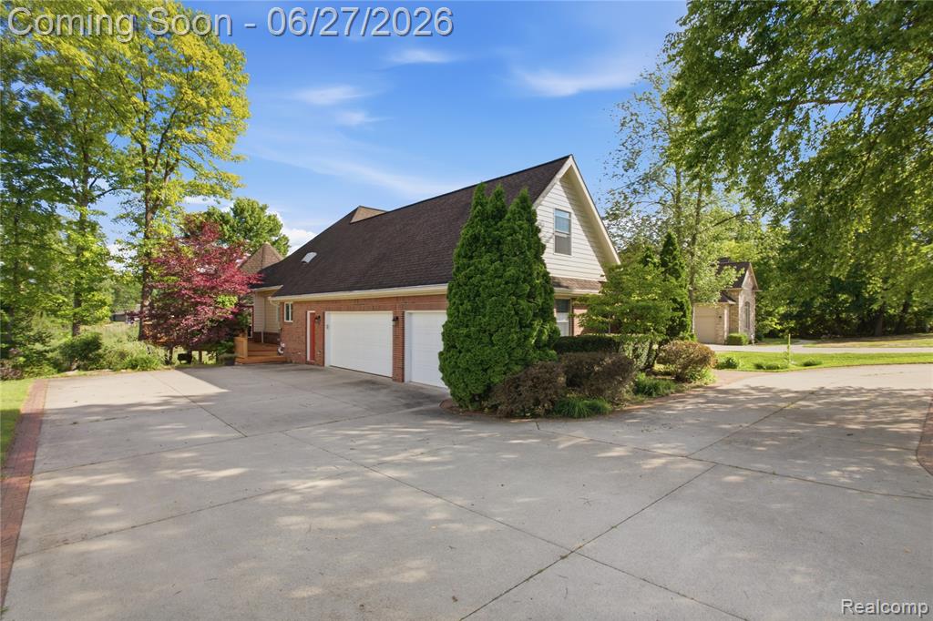 9015 Huron Bluffs Drive Property Photo 64