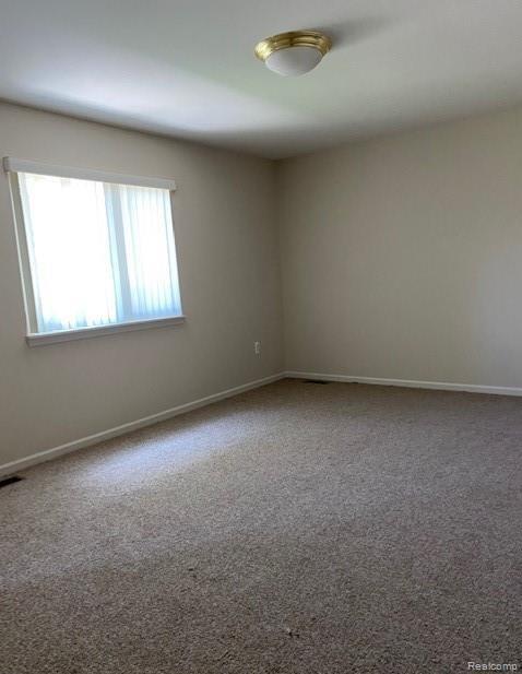 2979 Lovington Dr. Property Photo 11