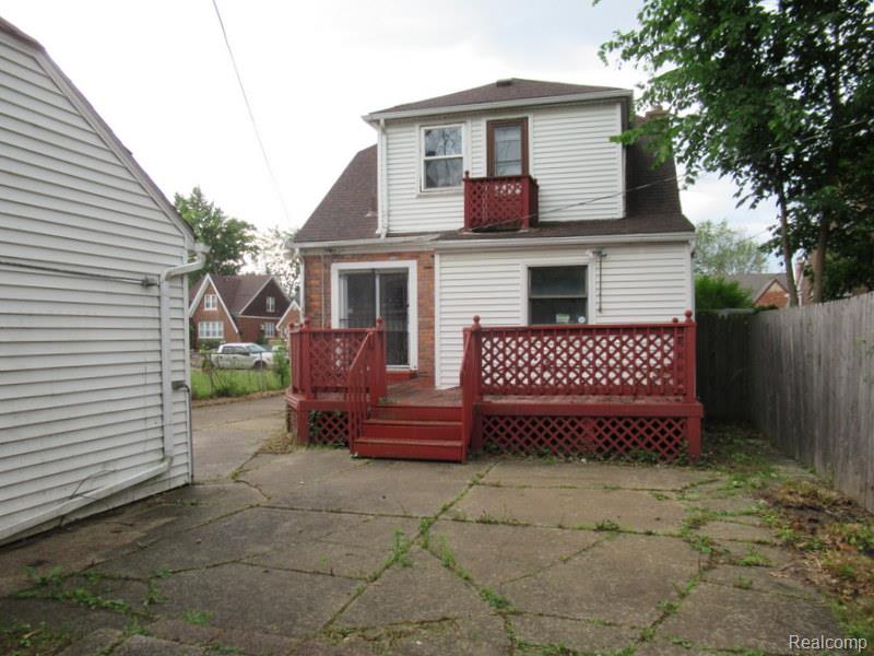 4650 Devonshire Road Property Photo 5