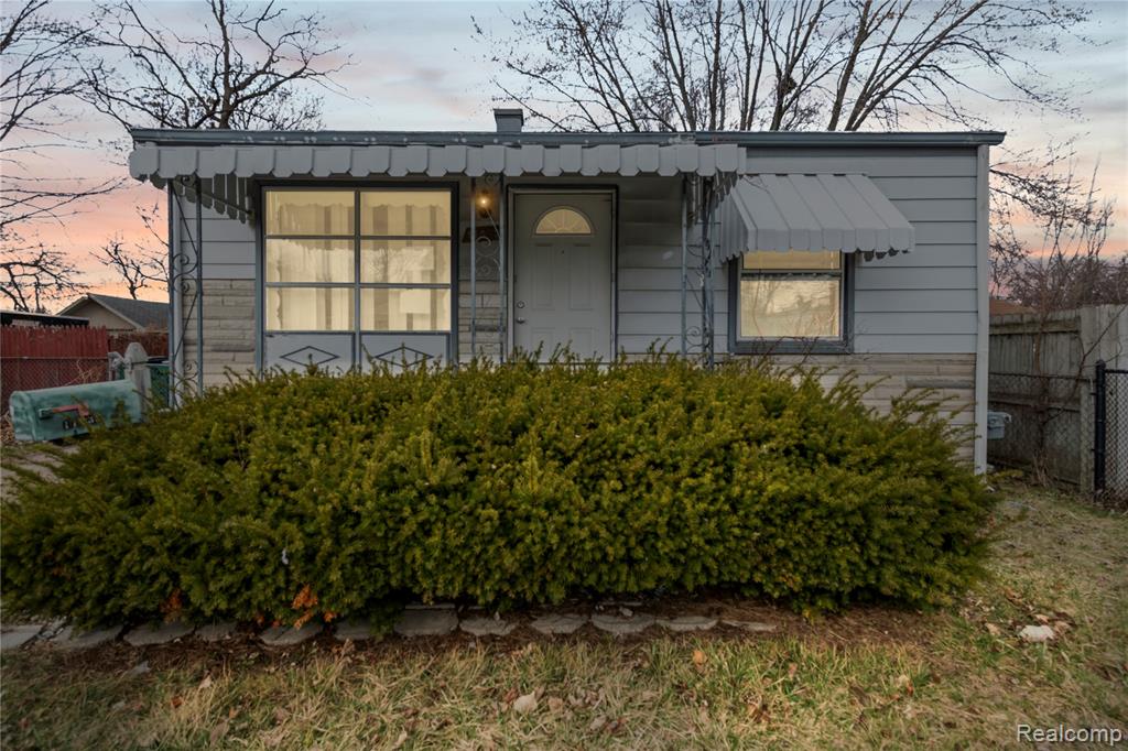 11033 Continental Avenue Property Photo 1