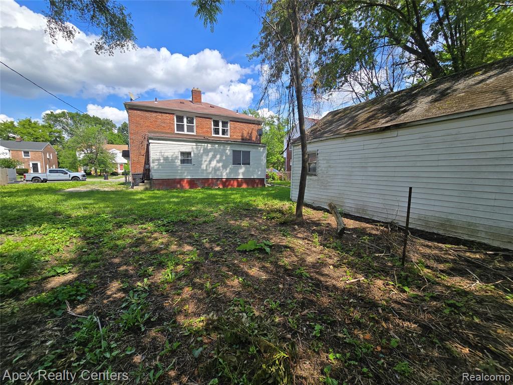 7671 - 7675 Evergreen Avenue Property Photo 11