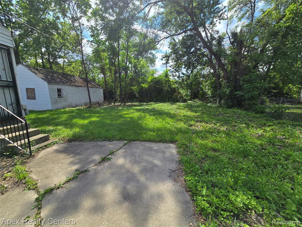7671 - 7675 Evergreen Avenue Property Photo 13