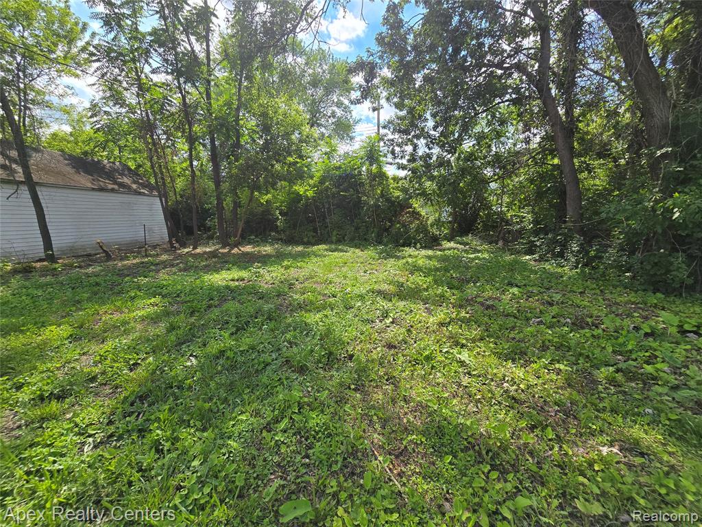 7671 - 7675 Evergreen Avenue Property Photo 15