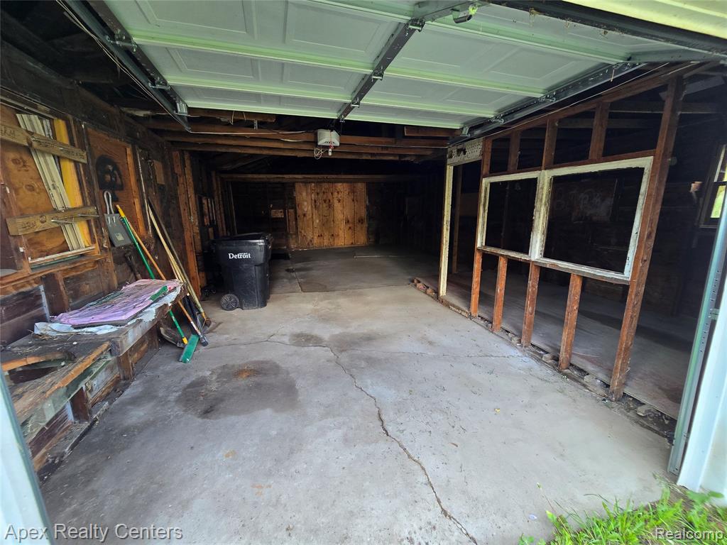 7671 - 7675 Evergreen Avenue Property Photo 17