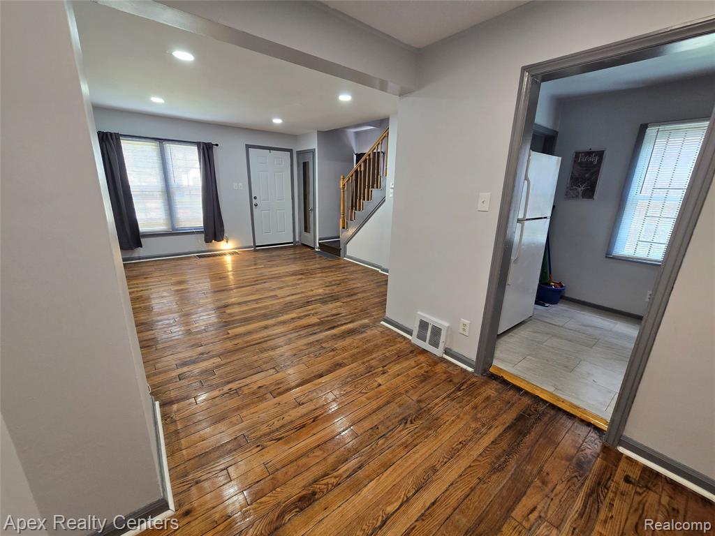 7671 - 7675 Evergreen Avenue Property Photo 26
