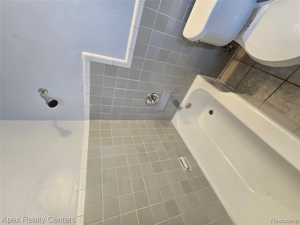 7671 - 7675 Evergreen Avenue Property Photo 38