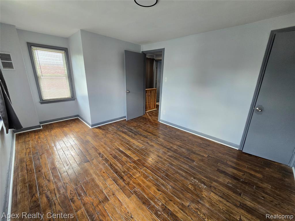 7671 - 7675 Evergreen Avenue Property Photo 45