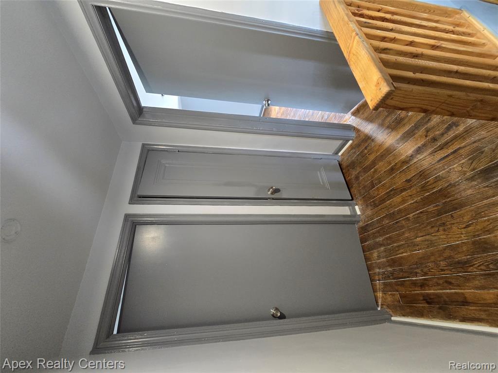 7671 - 7675 Evergreen Avenue Property Photo 47