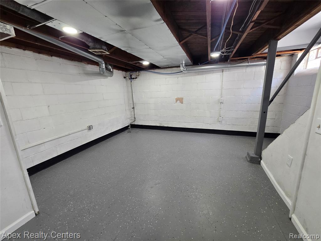 7671 - 7675 Evergreen Avenue Property Photo 49