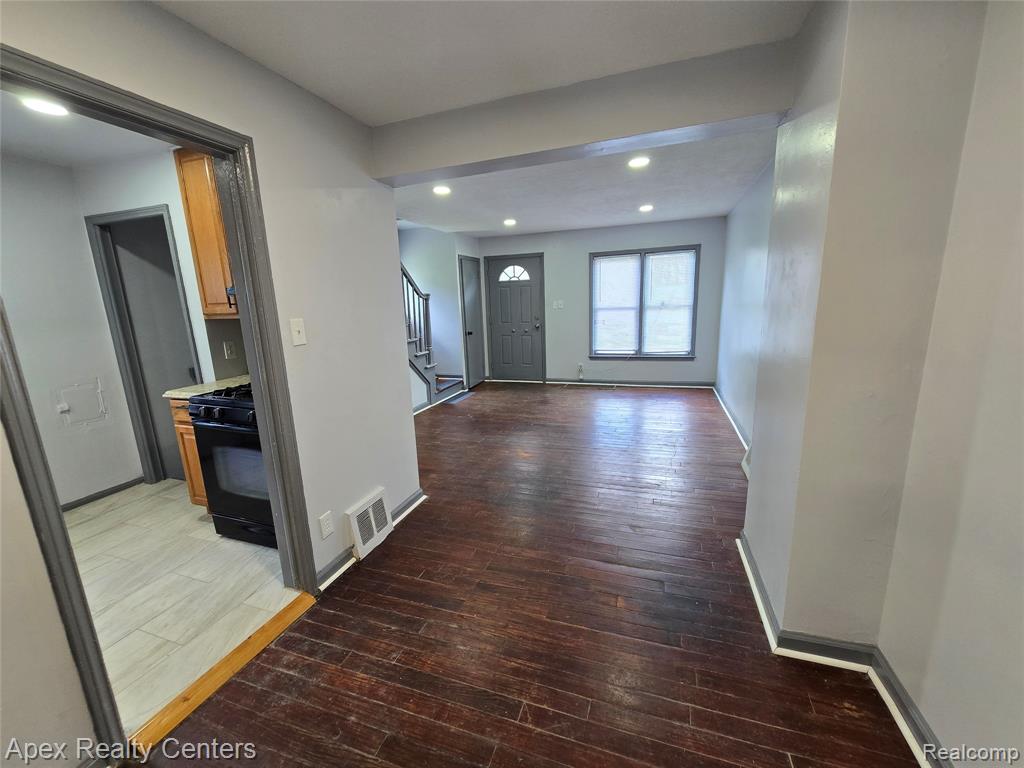 7671 - 7675 Evergreen Avenue Property Photo 57