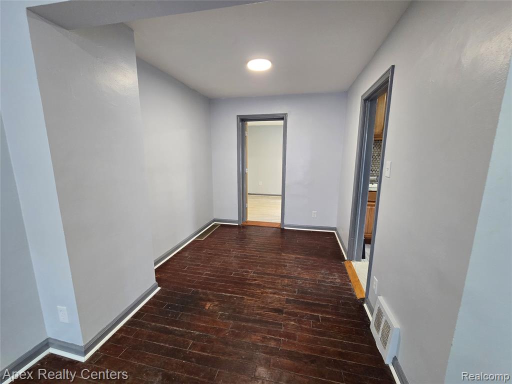 7671 - 7675 Evergreen Avenue Property Photo 58