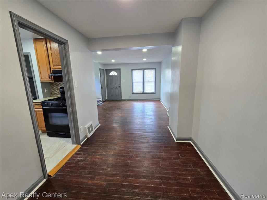 7671 - 7675 Evergreen Avenue Property Photo 59