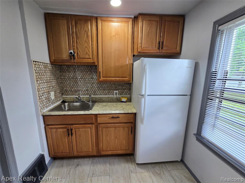 7671 - 7675 Evergreen Avenue Property Photo 70