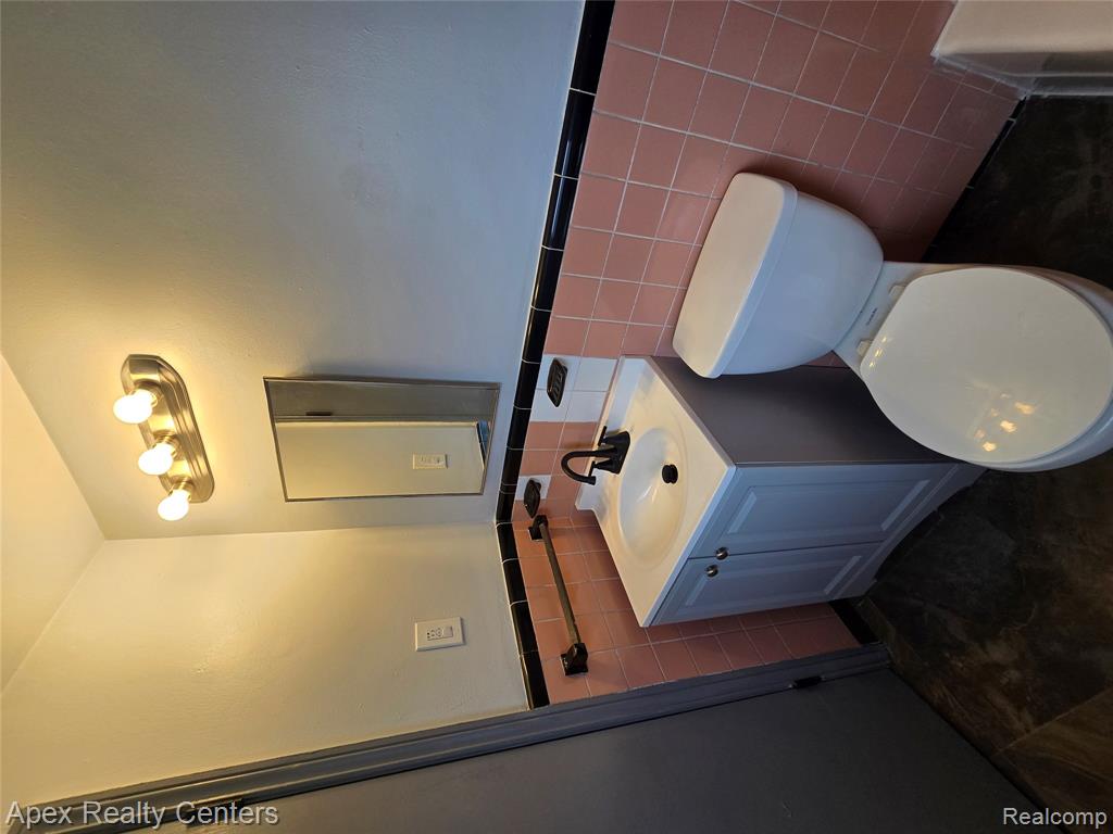 7671 - 7675 Evergreen Avenue Property Photo 71
