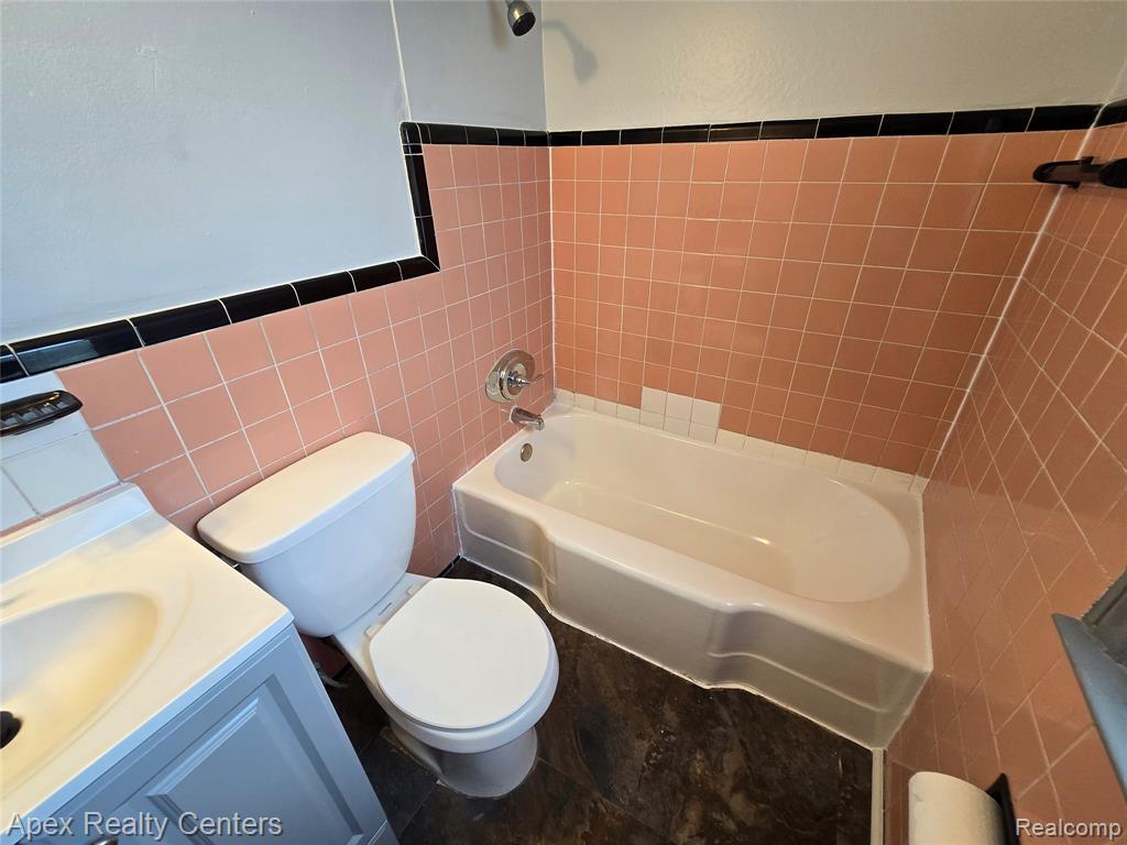 7671 - 7675 Evergreen Avenue Property Photo 72