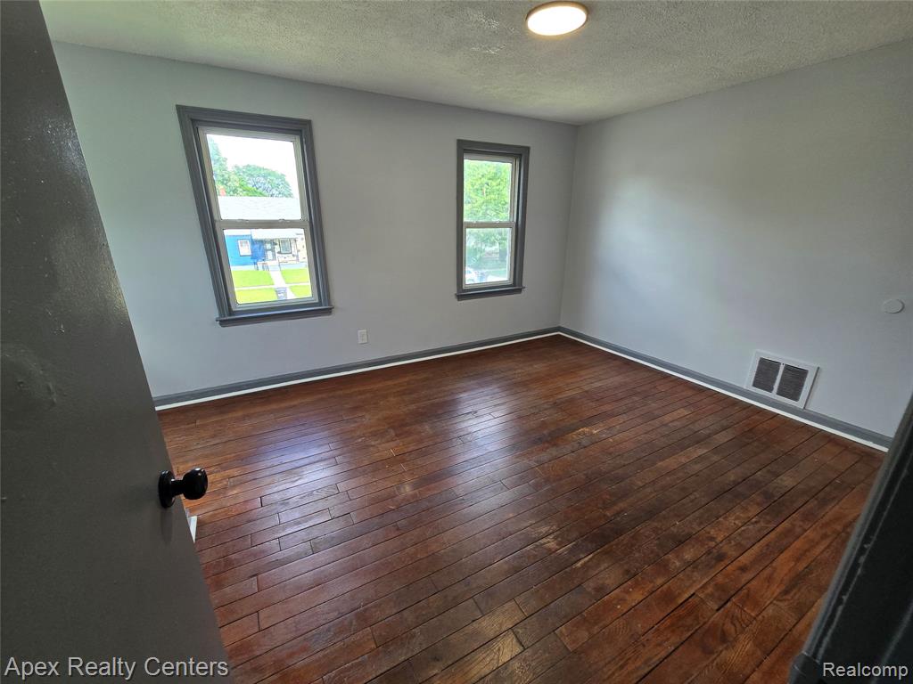 7671 - 7675 Evergreen Avenue Property Photo 75