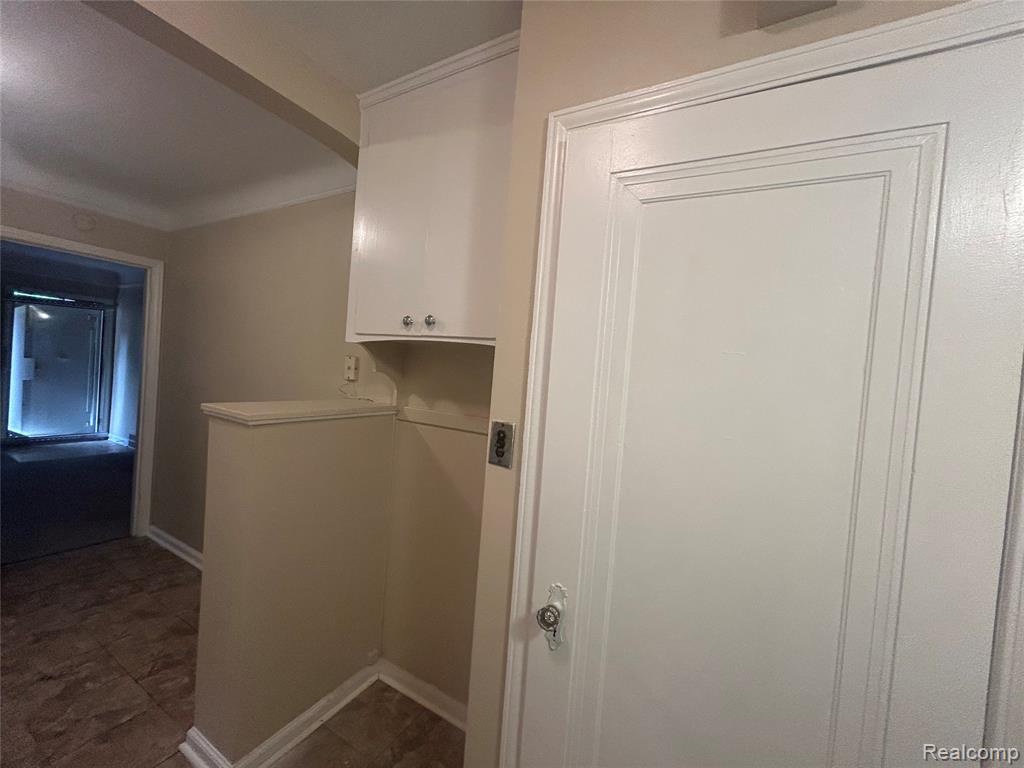 5290 University Place Property Photo 5