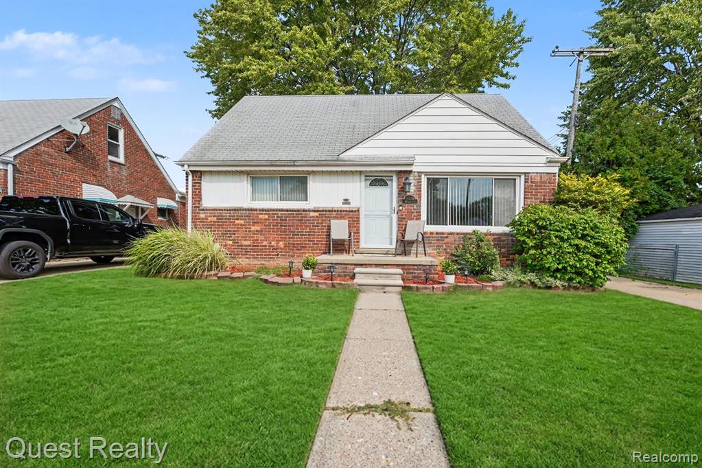25074 Waldorf Street Property Photo 1