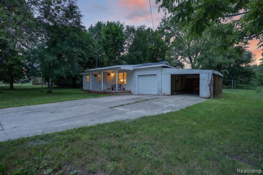 9288 Hilda Lane Property Photo 5